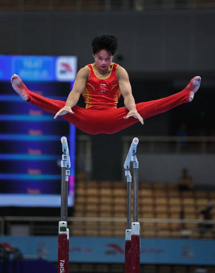 关于花游盛况！俄罗斯队包揽女子团体冠亚的信息