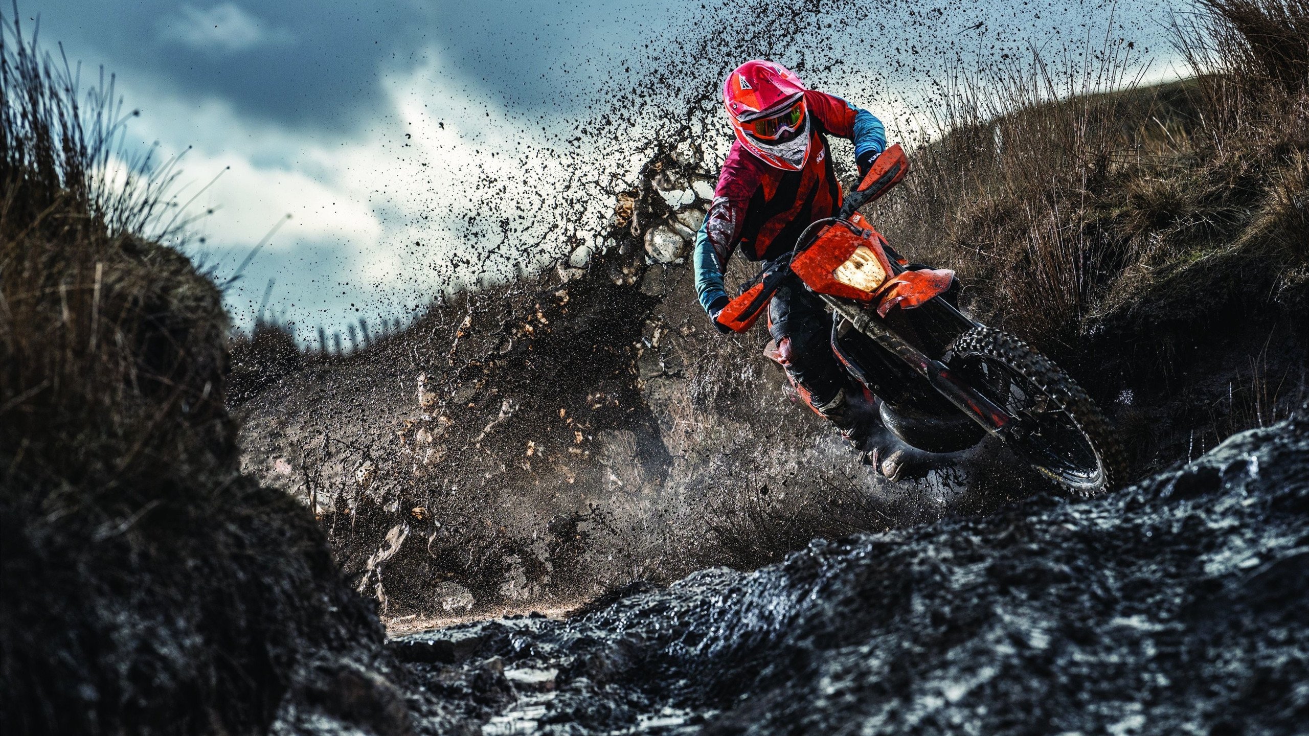 萨内压力下完成爆发，曼联争冠战险胜AC米兰，书写欧冠新篇章