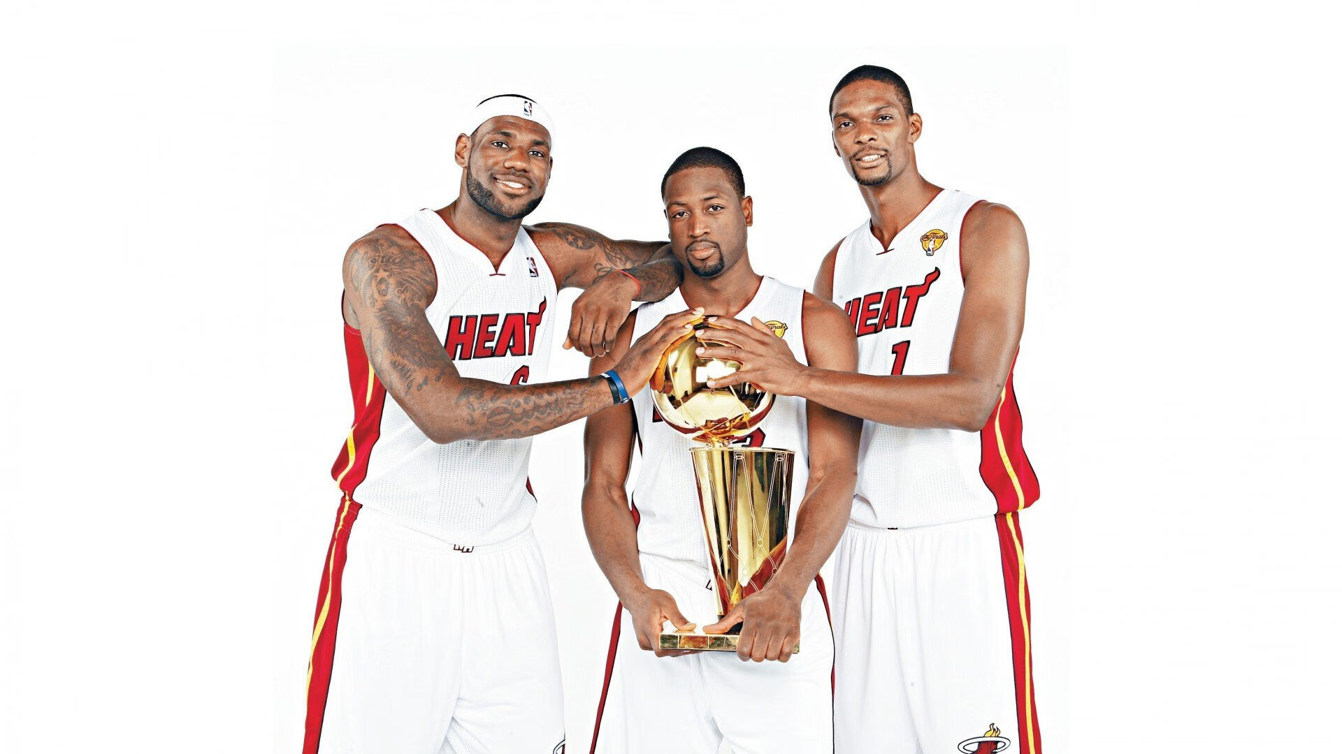 东契奇末节接管比赛，凯尔特人战术智慧带走新疆队