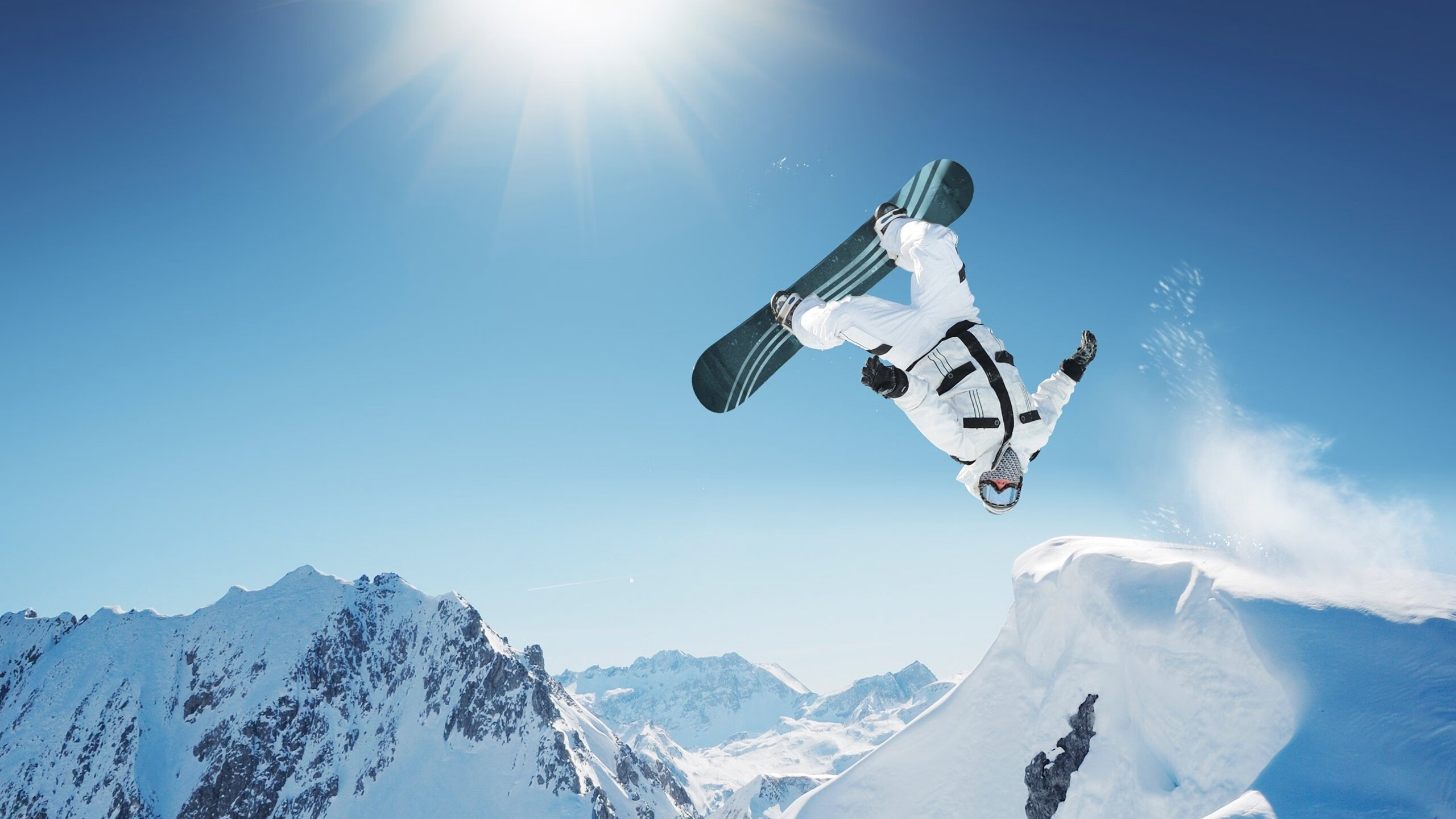 南美风暴席卷卡塔尔,乌拉圭绝杀波兰,梅西刷新纪录定义新时代